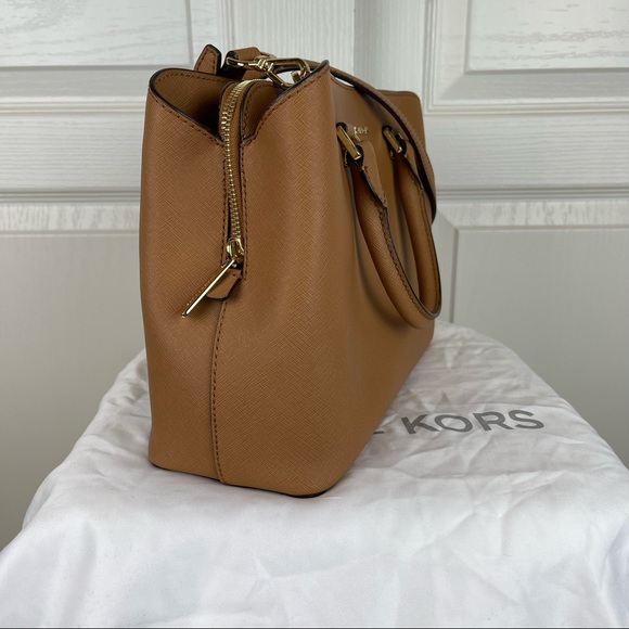 Michael Kors Savannah Saffiano Leather Satchel Camel - Picture 2 of 7